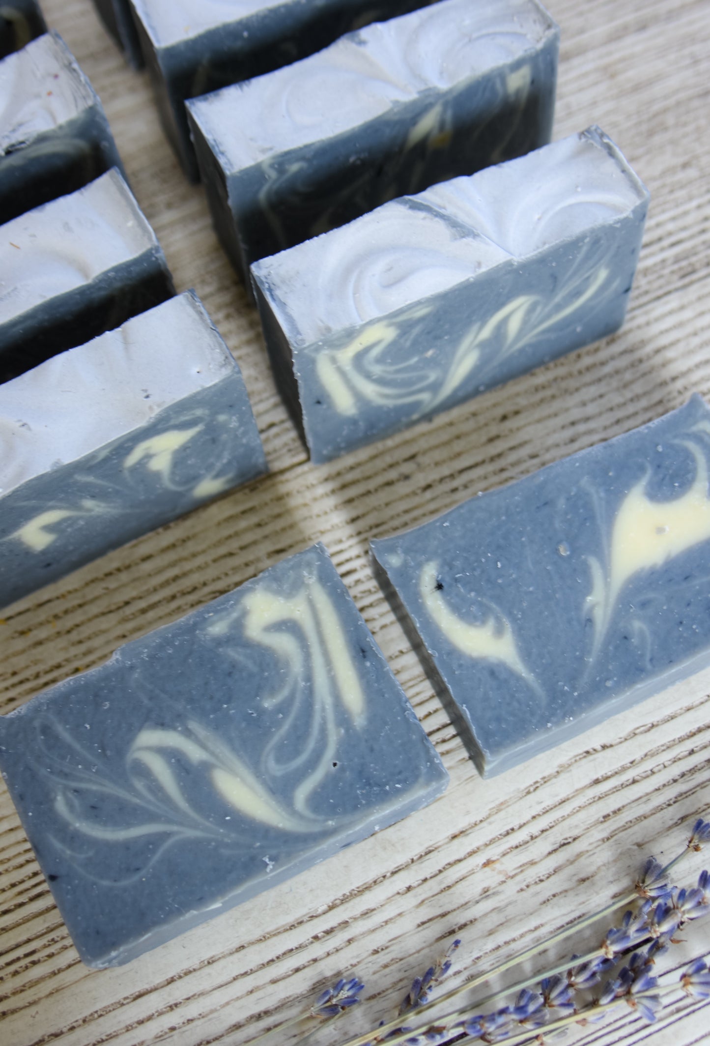 Activated Charcoal & Tea tree soap - Aloe vera